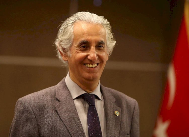 Prof. Dr. Haydar Sur: “Dışarıda giyilen kıyafet ve ayakkabılar havalandırılmalı”