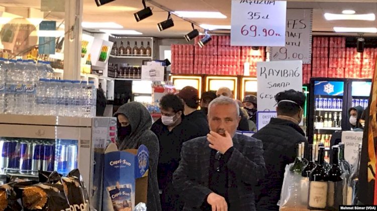 Türkiye: Hafta Sonunda Yeniden Sokağa Çıkma Yasağı